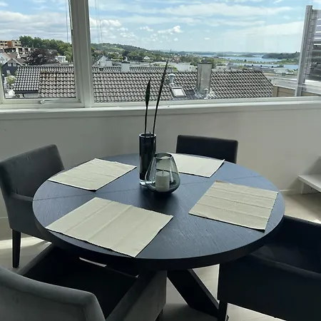 Daire Ons 2026 Modern 2 Bedroom With Sea Views & 10 Min Drive To Forum Stavanger